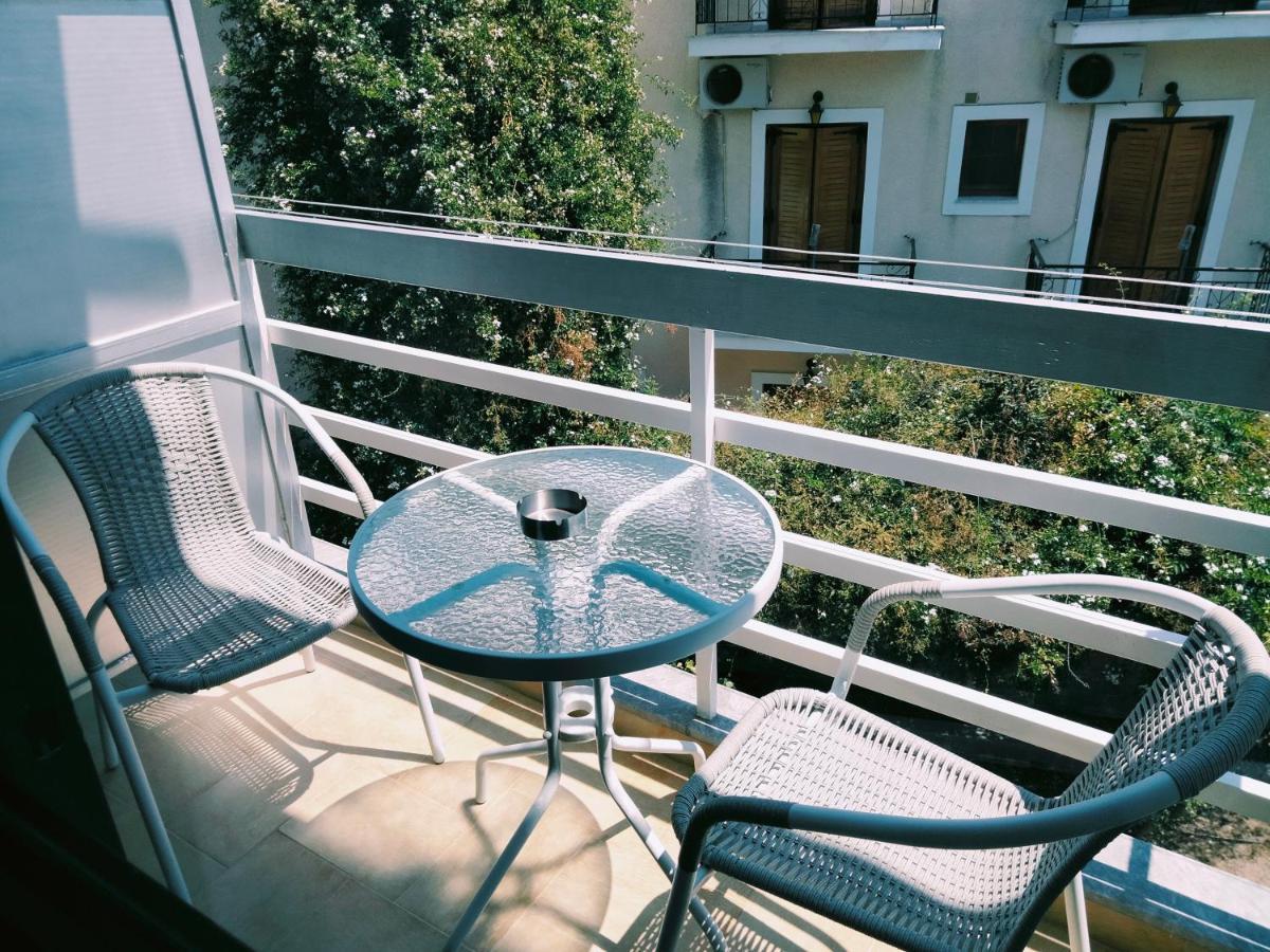 Golden Star Hotel Agia Marina  Екстериор снимка