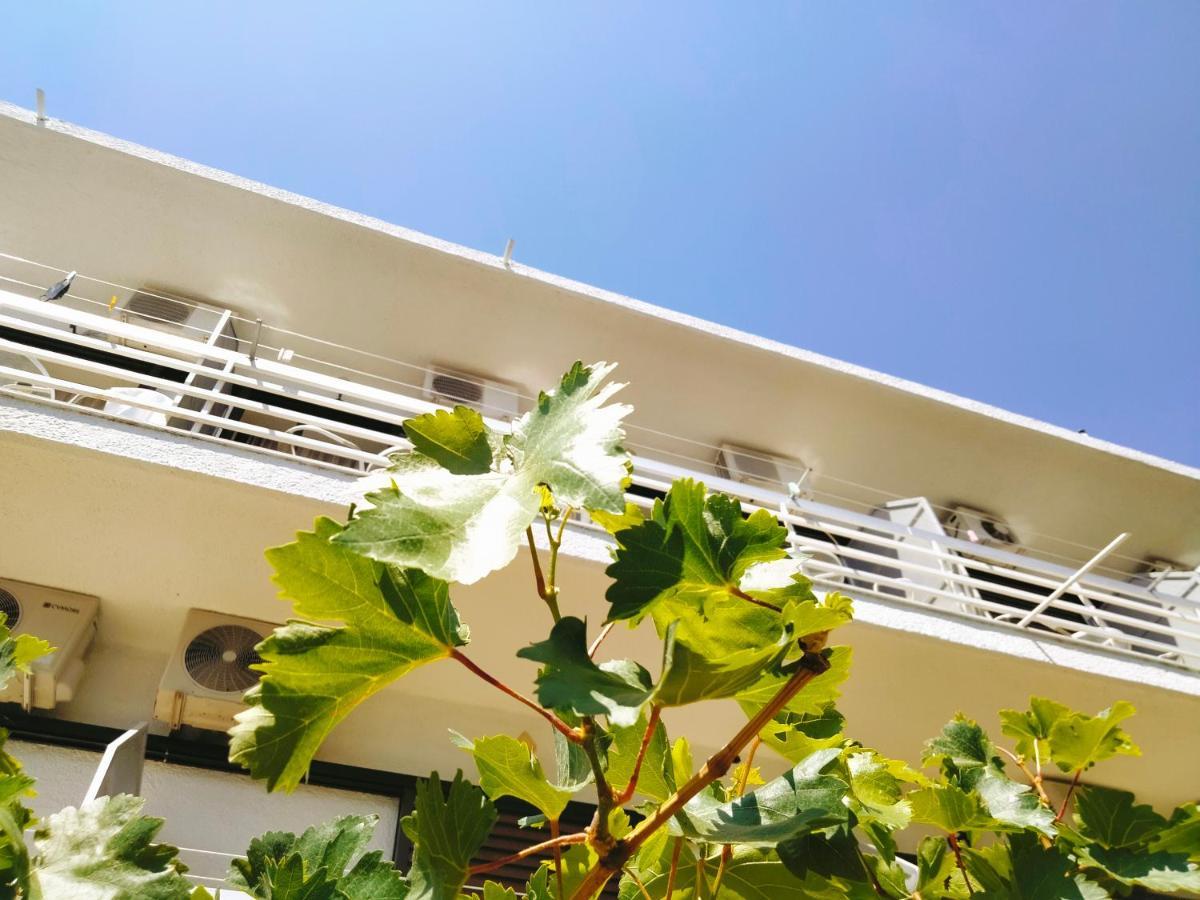 Golden Star Hotel Agia Marina  Екстериор снимка