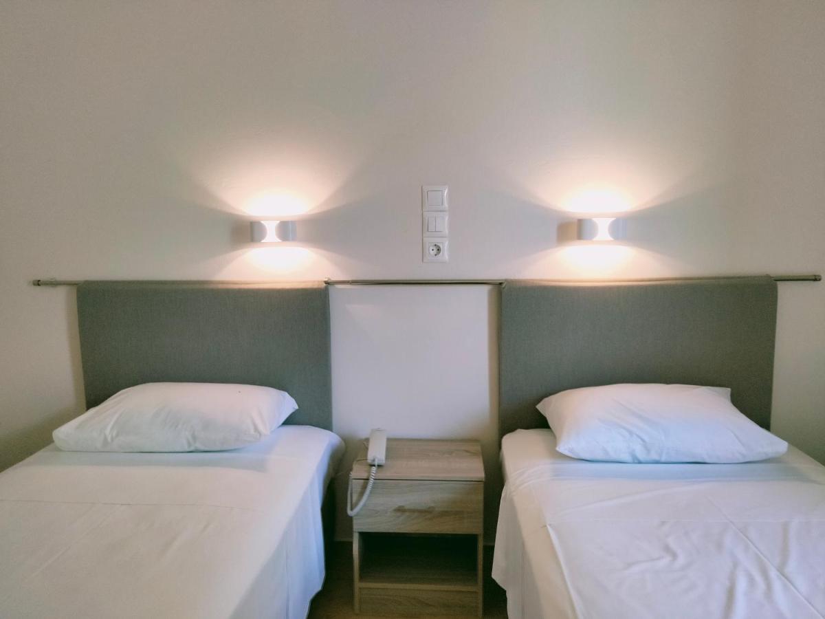 Golden Star Hotel Agia Marina  Екстериор снимка