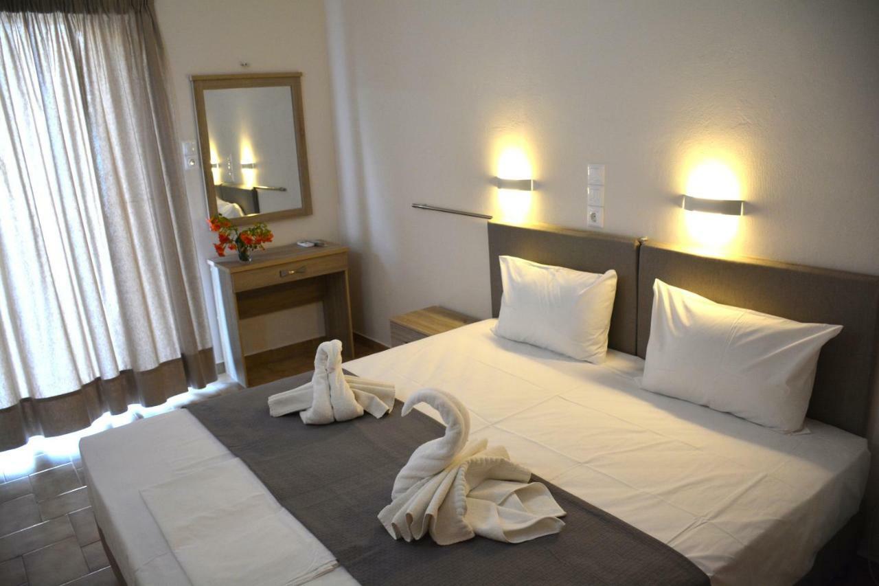 Golden Star Hotel Agia Marina  Екстериор снимка